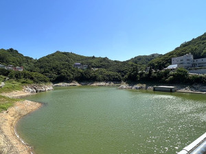 馬祖全縣水庫均有優養化,自來水廠透過調整海淡、湖庫水比例,供應家戶用水皆符合飲用水標準。(圖/文:馮紹夫)