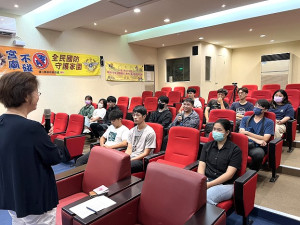 縣府112年度大專青年學生公部門暑期工讀計畫圓滿結束,民政處舉辦工讀生經驗分享會。(圖/文:馮紹夫)