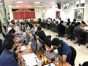 　縣府召開第230次縣務會議暨112年第18次主管週報。（圖／文：吳嘉榮）