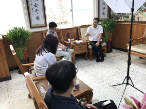 　縣長王忠銘接受天下雜誌專訪，暢談公職生涯、縣政工作、青年人才培養及馬祖醫療等議題。（圖／文：吳嘉榮）