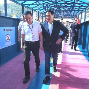 推展兩岸秋冬旅遊行銷,縣長王忠銘、立委陳雪生、議長張永江赴陸與對岸連江縣展開座談,盼以專案計畫增進大陸居民旅遊意願。(圖:縣府)