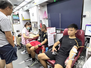台北捐血中心南竿捐血活動圓滿結束,兩天共有289位軍民參加,募得血液425袋。(圖/文:馮紹夫)