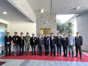 南竿、北竿航空站合併升格為馬祖航空站,15日舉辦揭牌,民航局副局長方志文主持,馬祖各界見證馬祖空運新里程。(圖/文:馮紹夫)