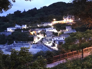 遠眺津沙聚落。(圖:梁麗庭)