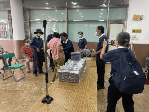 佛教慈濟基金會送愛到莒光,免費致贈有需要的鄉親護腰及護膝,希望利用生活輔具,提升生活品質。(圖/文:宋幸儒)