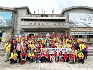 　北竿后澳楊公八使宮廟組成百餘人進香團，8日出發前往大陸展開9天8夜進香行程。（圖／文：陳鵬雄）