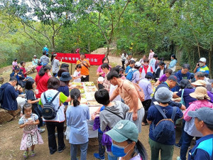 　112年發現官帽山健行活動15日熱鬧展開。（圖：連江縣馬祖地質公園協會）