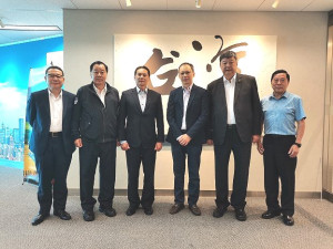 爭取陸客小三通開放來馬,府會首長、立委前往北京拜會台旅會主任李嘉斌(右3)。(圖:縣府)