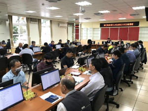 　縣府召開第25次主管週報，進行各單位業務報告，說明各項工作推動情況。（圖／文：吳嘉榮）