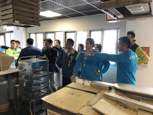 　南竿鄉代會13日於介壽村進行鄉政考察，瞭解獅子市場各項改善規劃。（圖／文：吳嘉榮）