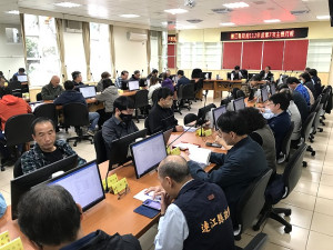 　縣府召開112年度第7次主管月報，各局處說明歷次指裁示事項進度。（圖／文：吳嘉榮）