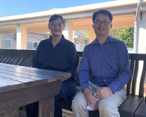 　東莒國小兩位新進教師兩個月來不僅融入更認同這個大家庭。（圖／文：林冰芳）