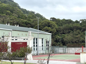 　北竿室內羽球館配合中山國中建校，12月1日起正式封館走入歷史。（圖／文：陳鵬雄）