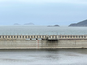 　4日馬祖雖陰雨一整天但只下了14.5毫米的雨，對水庫解渴助益有限。（圖：本報資料室）