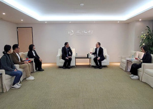 　縣長王忠銘一行8日上午拜訪文化部長史哲，表達對支持馬祖國際藝術島的感謝，同時爭取梅石演藝廳後續經費及下一屆藝術島經費。（圖：連江縣政府）