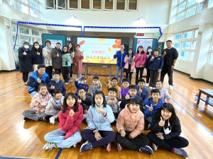 發展適應體育特色運動,縣府教育處特教中心舉辦兩場社群觀議講習,主題為適應體育融合式地板滾球,邀國立師範大學翁素珍教授指導。(圖:教育處)