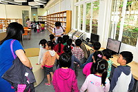 　中正圖書館臨近社區及位於政經中心所在地，地區學生也善用圖書館資源，因應冬令期間到訪使用人數減少，縣府文化處表示，中正圖書館的夜間開館服務，自11月27日（二）起將暫停開放，恢復開館期間預計明年4月。（圖／文：曹重偉）