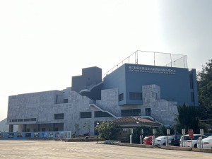 　教育處6日舉辦樂活多功能體育館暨社福中心公聽會，徵詢民眾未來OT案意見。（圖／文：馮紹夫）