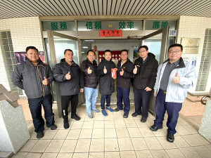 年關將近,警察局長蕭欽杰偕同連江縣警察之友會理事長議長張永江、常務監事劉煥騰等人,進行四鄉五島春節慰勞基層同仁行程。(圖:連江縣警察局)