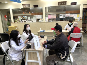 　台北醫學大學114醫療服務隊冬令義診巡迴北竿，兩天總計約服務150位鄉親。（圖／文：陳鵬雄）