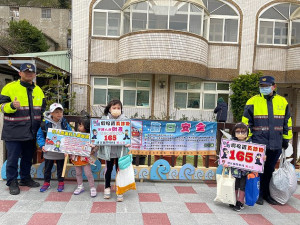 新學期開學日,北竿警察所啟動護童專案。(圖:北竿警察所提供)
