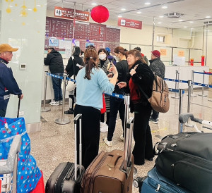 　縣府啟動緊急疏運，協調南北之星載運151位旅客前往台北。（圖：南北航運提供）