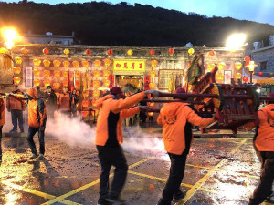 　2024馬祖擺暝文化祭系列活動今晚上彩暝揭開序幕，邀請各界鄉親遊客共沐神恩。（圖／文：陳鵬雄）