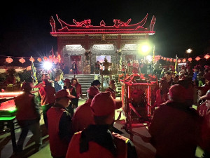 津沙境天后宮24日晚間舉辦元宵擺暝遶境活動,範圍涵蓋津沙全境。(圖/文:曹重偉)