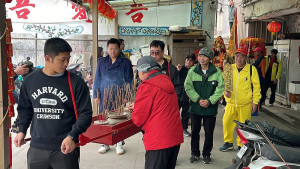 馬祖擺暝壓軸,西莒田澳境迎接陳元帥到府作客,陣容浩蕩,場面十分熱鬧。(圖/文:宋幸儒)