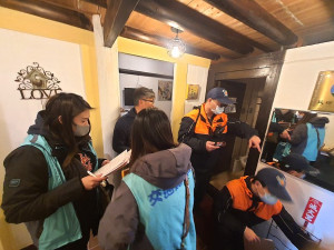 因應觀光旺季來臨,交旅局會同有關單位進行北竿旅宿聯合稽查。(圖:交旅局)