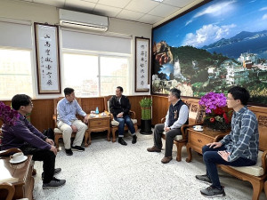 興大獸醫學院院長陳德勛等人拜會縣府,承諾攜手縣府共同打造友善動物城市。(圖/文:馮紹夫)