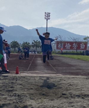 慶祝第49屆校慶,介壽國中小師生福澳運動場舉辦系列活動,開幕典禮預定上午9時舉行,歡迎家長鄉親校友共襄盛舉。(圖:介壽國中小)