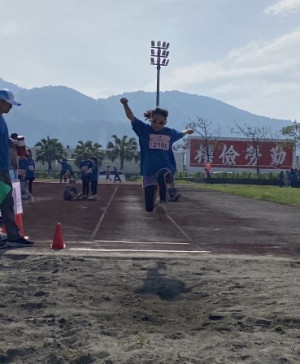 　慶祝第49屆校慶，介壽國中小師生福澳運動場舉辦系列活動，開幕典禮預定上午9時舉行，歡迎家長鄉親校友共襄盛舉。（圖：介壽國中小）