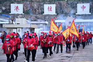 　東引鄉2024天后宮宗教文化節平安進香團，昨（6）日上午出發展開8天7夜進香行程。（圖：陳其敏、馮紹夫）