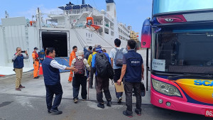 新臺馬輪支援蘇花海運備援,總計開航6航次,疏運782人、載運各類車輛284輛,圓滿完成任務。(圖:航港局)