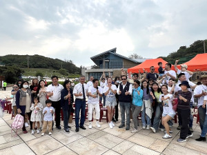 素人創作歌手陳玉蓮「找自己 愛無懼」巡迴演唱會馬祖演出,今天下午2點在芹壁舉辦第二場表演。(圖/文:馮紹夫)