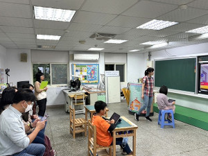 敬恆國中小課程博覽會　展現VR教學及雙語成果