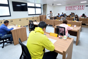 　東引鄉民代表會第12屆定期大會開議，使用全新的議事廳，採光佳，設備新穎。（圖／文：陳其敏）