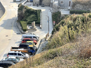 芹壁南面山停車場　觀光署協助推動