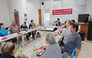 輔導會副主委李文忠第五度赴馬祖關懷退除役官兵及眷屬,與南、北竿榮民眷代表相見歡,並主持座談。(圖:退輔會基隆市榮民服務處)