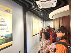 莒光鄉113年母親節暨節慶參訪活動21日啟程,31名莒光鄉親齊聚,享受8天7夜難得的悠閒假期。(圖/文:宋幸儒、莒光鄉公所)