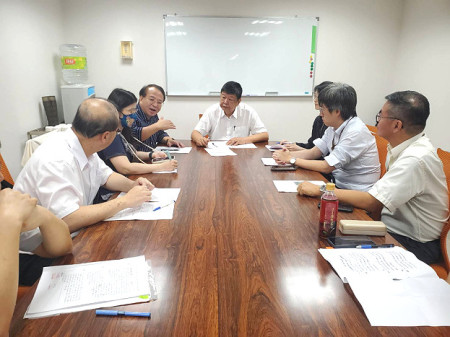 立法委員陳雪生30日邀集相關單位進行連江縣社會住宅會議,國土署將全力配合東引、東莒及西莒三島社會住宅興建。(圖:立委陳雪生辦公室)