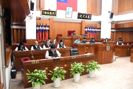 　連江縣議會第8屆第3次定期大會30日進行議案審查，經過一讀會後，逕付聯席會進行審查。（圖／文：曹重偉）