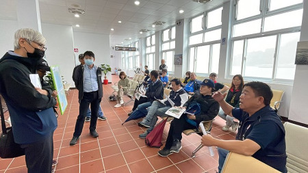 縣議會定期大會縣政考察6日抵達莒光。(圖/文:宋幸儒)