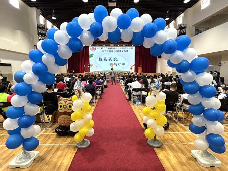 介壽幼兒園畢業典禮感動全場。(圖與文:曹重偉)