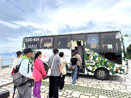 台灣好行@馬祖乘客數超過2300人次,以及9千多次旅客電子票證乘車紀錄,乘客對乘車體驗都給予正面肯定。(圖/文:馮紹夫)