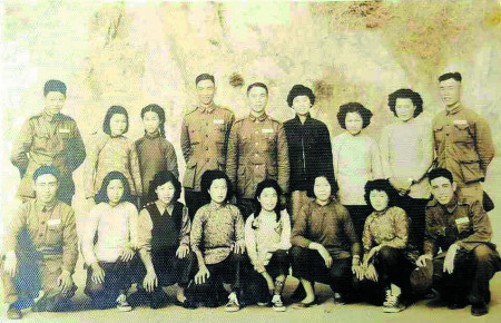 ▲1957 白犬島軍民合影