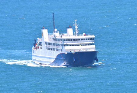 　新臺馬輪配合災害防救演習實施降載管制，在飛機航班正常及臺馬之星適時支援的配合下，尚未出現訂位客滿的情況。（圖：資料照片）