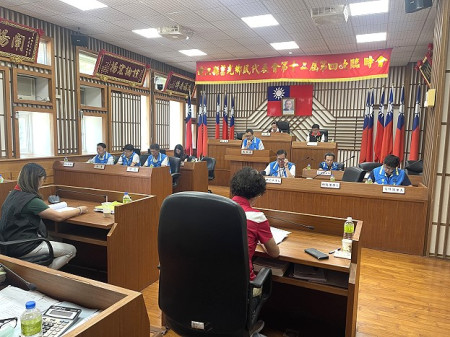 莒光鄉民代表會第十二屆第四次臨時會,11日審議連江縣莒光鄉公所組織自治條例修正案。(圖/文:宋幸儒)