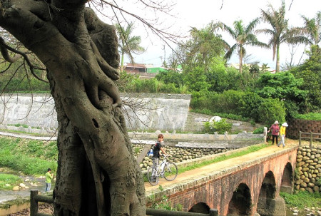 龍潭紅橋